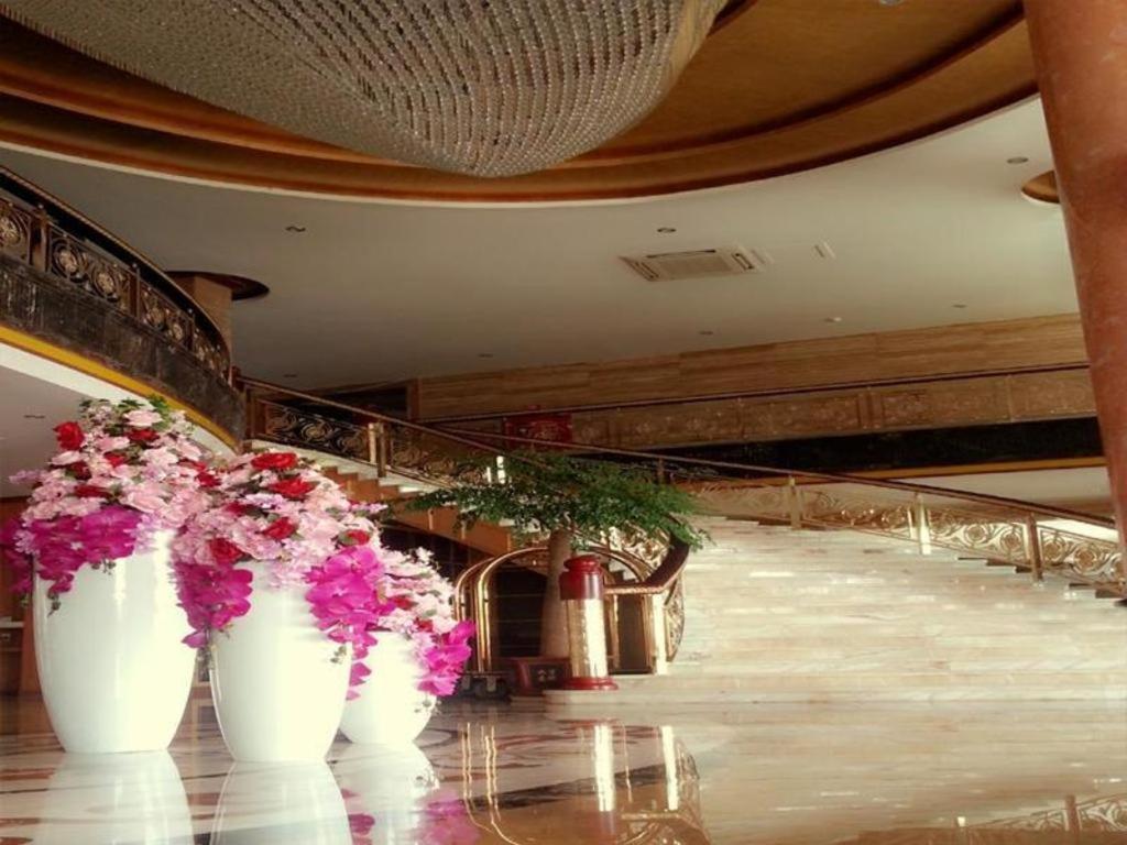 スター ワールド ホテル Naypyidaw エクステリア 写真