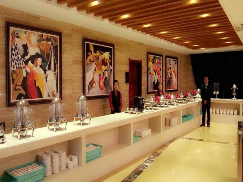 スター ワールド ホテル Naypyidaw エクステリア 写真